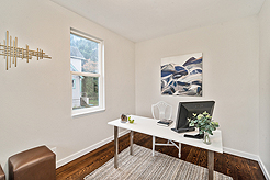 WHITE CENTER CRAFTSMAN